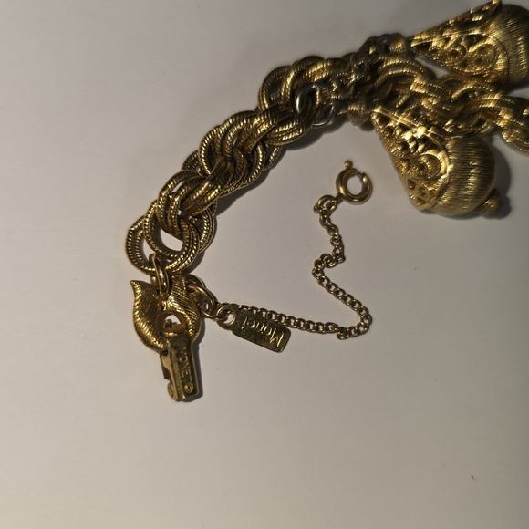 Vintage Gold Bracelet with Tassels - Picture 6 of 8